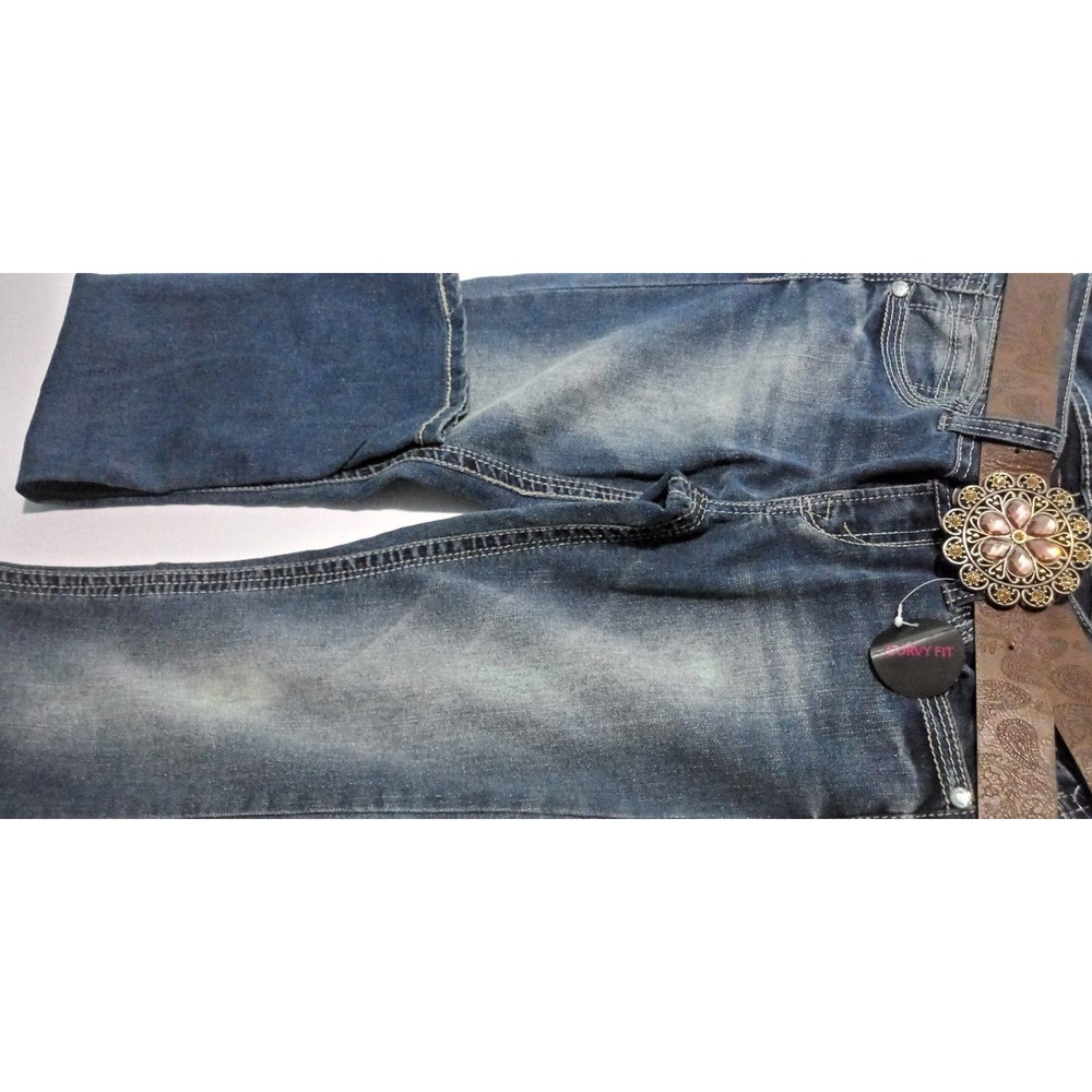 No Boundaries Girls Curvy Fit Jeans Size 7 with Leather Belt